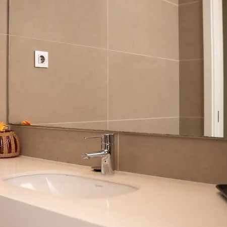 Apartment Cathedral Charm On Via Lantana *