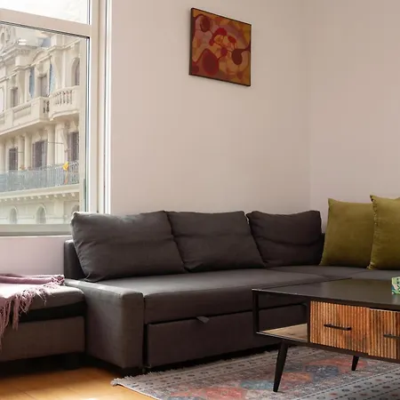 Apartment Cathedral Charm On Via Lantana